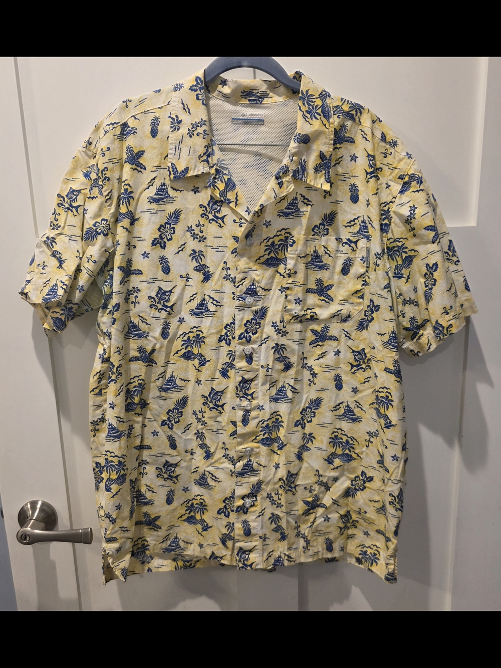 Columbia PFG Short Sleeve Shirt Mens L Yellow Boat Fish Palm Tree Print Hawaiian
